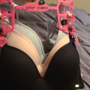 Betsey Johnson 3 Pack Bra Set